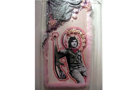 صور من بعض ما يتضمنه موقع كيكا الذي اتفقت معه تشرين 