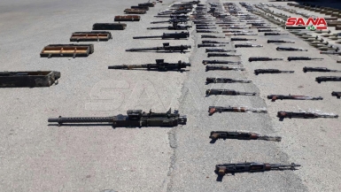 بالصور: الجهات المختصة تعثر على كميات كبيرة من الأسلحة والذخائر من مخلفات الإرهابيين بريف حلب الشمالي