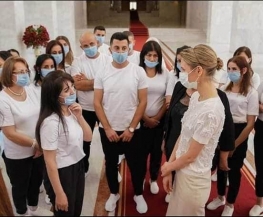  السيدة أسماء الأسد  تستقبل العاملات والعاملين في مشغل المثنى لذوي الشهداء والجرحى في برمانة المشايخ