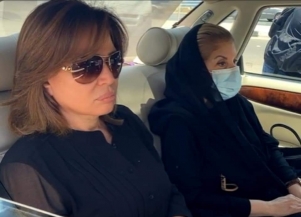 نجوم الفن في مصر خلال الوداع الأخير للفنانة دلال عبد العزيز