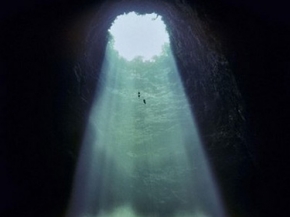 اكتشاف كهف في المكسيك بعمق 1200 قدم