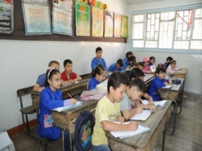 ما يقارب من 3 ملايين تلميذ في الصفوف الانتقالية يتوجهون لإجراء امتحانات الفصل الدراسي الثاني