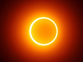 عندما تظهر الشمس على غير حالها