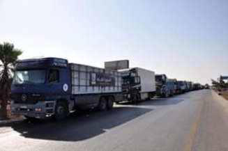 انطلاق 40 قافلة تضم مواد غذائية لاهلنا في #دير_الزور_ #حمص