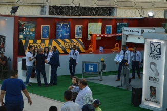 زوار جناح مجموعة الدسوقي 