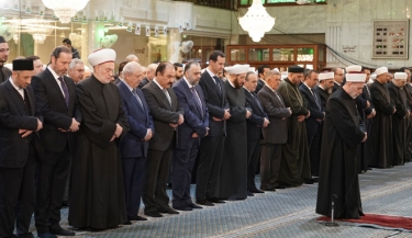 من وقائع الاحتفال الديني إحياء لذكرى #المولد_النبوي_الشريف في رحاب جامع سعد بن معاذ بـ #دمشق.. 