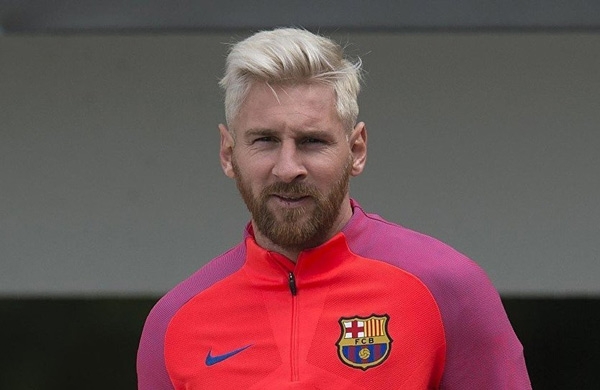 اكتشف سر تسريحة ميسي الشقراء !!