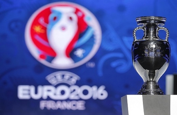  يويفا يكشف تأثير زيادة منتخبات 