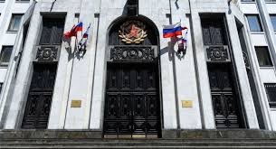 مقتل طبيبة روسية واصابة ممرضين اثنين بقصف للإرهاببين على مشفى عسكري روسي في حلب