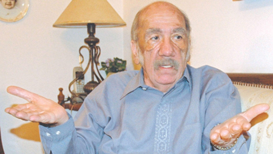  رحيل الكاتب الكبير محفوظ عبد الرحمن بعد صراع طويل مع المرض 