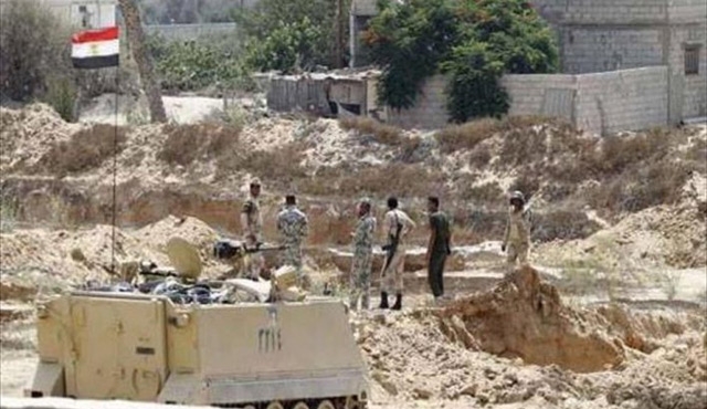 عشرات الشهداء و الجرحى من الامن المصري باشتباكات مع إرهابيين في الواحات