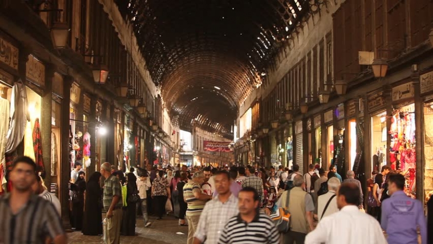 الدولار ينهار والأسعار نار.. التجـارة: لا نملك عصا سحرية.. اقتراح رفع الرواتب من مجلس الشعب على طاولة الحكومة!