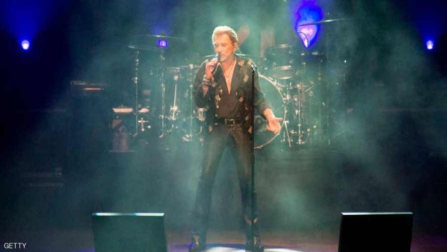 وفاة المغني الأشهر في فرنسا