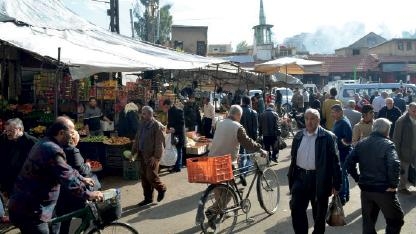 مشروع لتأمين فرص العمل للخريجين من بداية العام.. دراسة لتحسين «سوق الهال» وإغلاق أي منشأة فيها مواد منتهية الصلاحية 