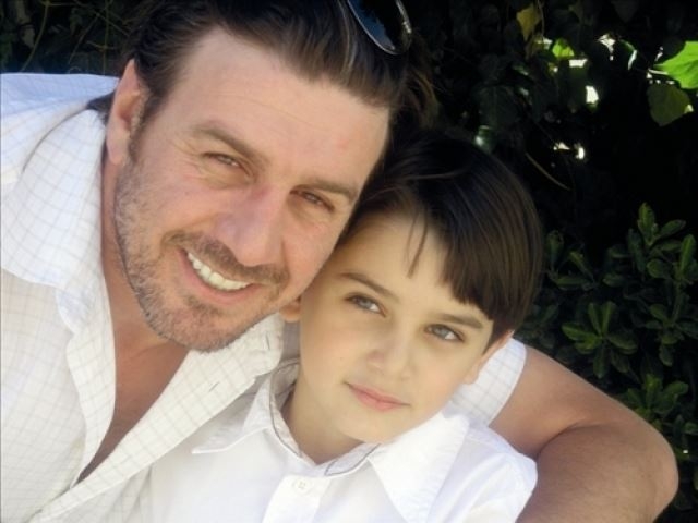  الموت يفجع الفنان وائل رمضان! 