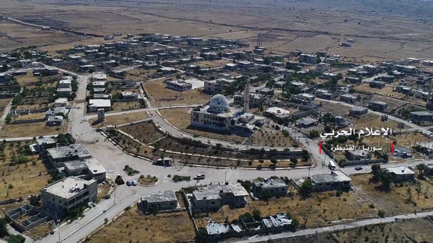 كاميرا الإعلام الحربي توثق بالمشاهد الجوية والأرضية سيطرة الجيش العربي السوري على بلدة الحميدية شمال مدينة القنيطرة .