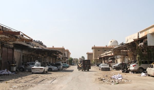 ورش إصلاح السيارات في الشوارع واقع قائم.. اصحاب الورش: المحافظة تعد ولا تفي والعمل في المنطقة الصناعية بالقدم مستحيل!