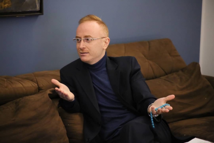 مصطفى الخاني :  لن نتخطى الفساد في سورية إن لم تصبح لدينا هيئة قضاء مستقلة 