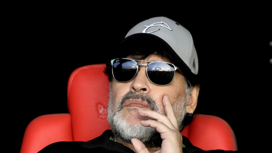 متهم بالإرهاب ويدعي أنه دييغو مارادونا!