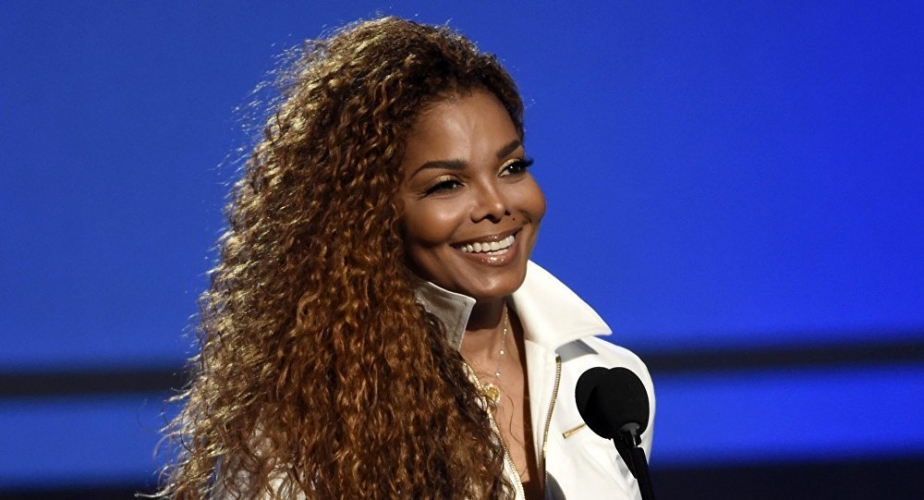 منظمة حقوق الإنسان للفنانين الأجانب المشاركين في حفلات السعودية ..اختاروا المال على حساب الأخلاق 