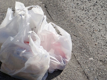 ايطاليا بلا اكياس نايلون بدأ من 1/1/2011