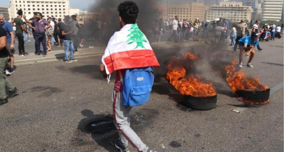 كيف تناولت الصحف اللبنانية التظاهرات التي تعم لبنان ؟