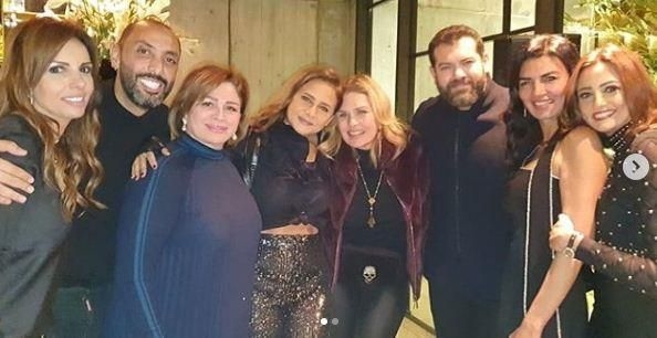 نيللي كريم تظهر للمرة الأولى بعد استئصال ورم في الرأس