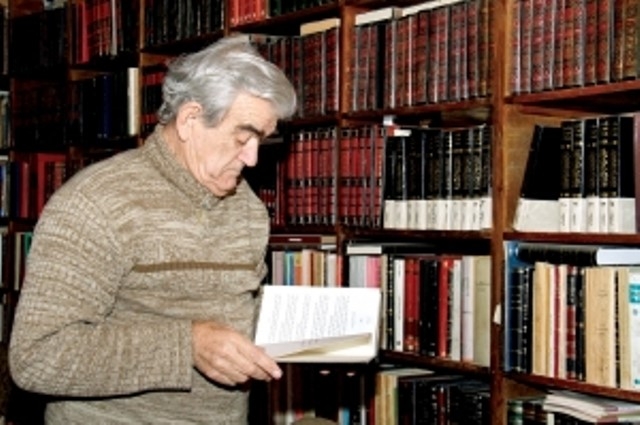 المؤرّخ والمترجم سهيل زكـّار في ذمة الله