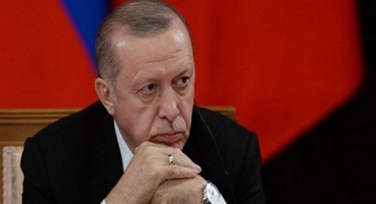 ازمة في تركيا اثر بث اغاني ايطالية من احد المساجد و اغلو يصف اردوغان بالجبان