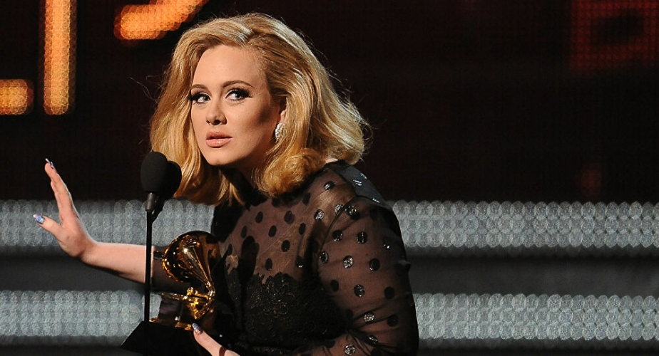 أديل عن مقتل جورج فلويد: 