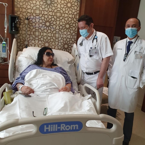 سميرة توفيق تجري عملية قسطرة ناجحة