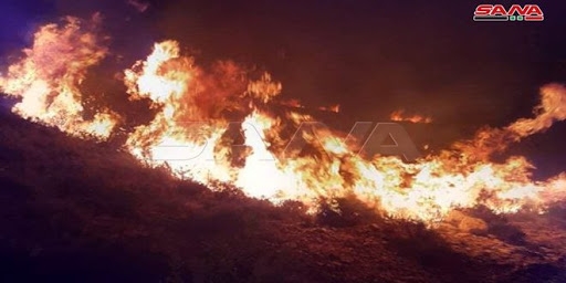 فرق الإطفاء بالتعاون مع الأهالي تعمل على إخماد حريق اندلع في حراج جبل بيت شلهوم بوادي العيون   