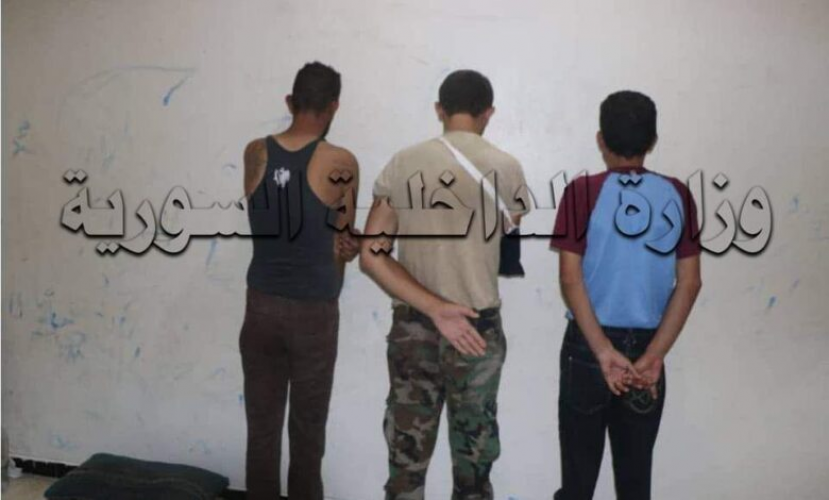 رغم أنها كانت مقيمة معه بشكل غير شرعي..  قتلها ثم تناوب على اغتصابها مع شريكيه