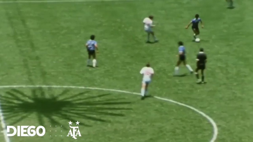 من أعظم الأهداف في تاريخ كرة القدم بتوقيع الأسطورة مارادونا