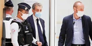 الادعاء الفرنسي يطلب حبس ساركوزي أربع سنوات منها اثنتان مع وقف التنفيذ