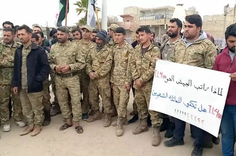 الإحتلال التركي يوقف دفع رواتب الإرهابيين العرب في ميليشيا الجيش الحر دون التركمان