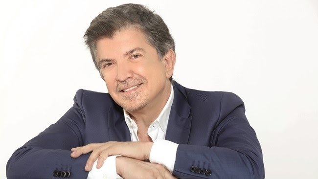 وليد توفيق صاحب أشهر أغنية لاحتفالات أعياد الميلاد يحتفل بيوم مولده