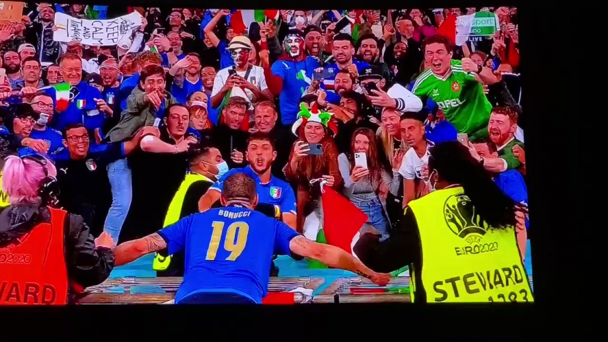 فيديو يظهر من مدافع إيطاليا من العودة الى الملعب