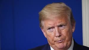 ترامب يلاحق فيس بوك وغوغل وتويتر قضائيا ويتهمهم بمخالفة الدستور