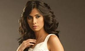 روبي تحسم الجدل المثار بشأن منع 