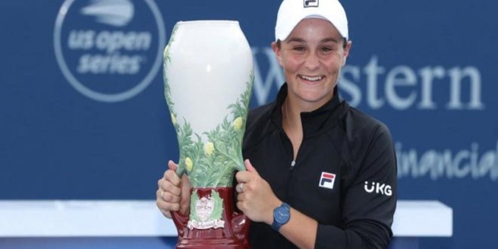 الأسترالية بارتي تتوج ببطولة سينسيناتي للتنس