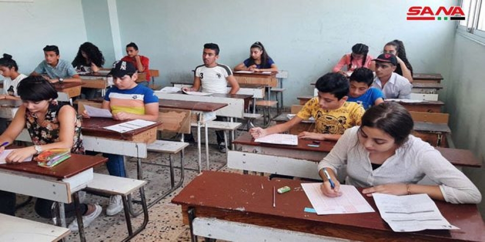 1444 طالباً وطالبة من متفوقي شهادة التعليم الأساسي يتقدمون لاختبار القبول الأول في المركز الوطني للمتميزين