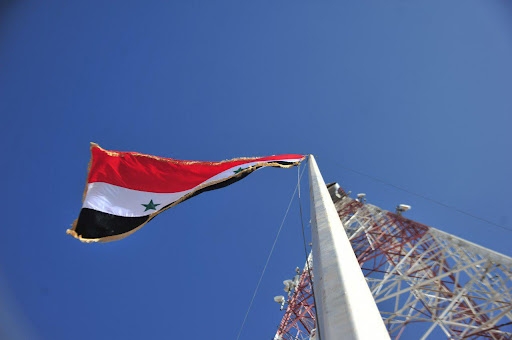 الجيش يرفع العلم في درعا البلد ويبدأ بتثبيت نقاطه