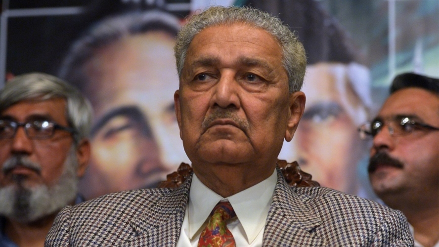 وفاة العالم النووي عبد القدير خان مؤسس البرنامج النووي الباكستاني