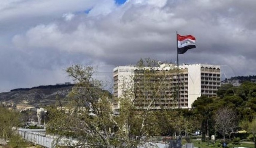 الحرارة أدنى من معدلاتها والجو غائم وماطر