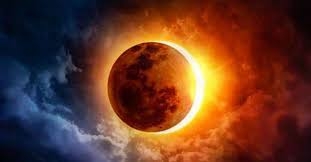 أول كسوف شمسي لعام 2022 يزور الأرض هذا الأسبوع