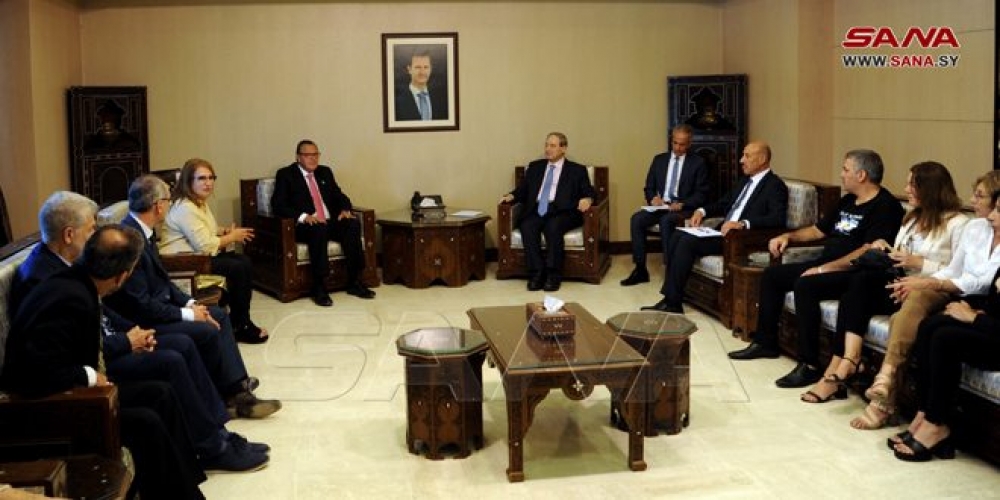 المقداد يستقبل رئيس فيا آراب الأرجنتين ...  تفعيل دور الاتحاد في خدمة الجاليات السورية