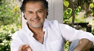 راغب علامة يحقق 4 نجاحات هذا الأسبوع بأغنية 