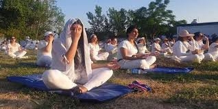 بمناسبة اليوم العالمي/ لليوغا /اتحاد الرياضة للجميع يقيم مهرجان رياضي في اللاذقية