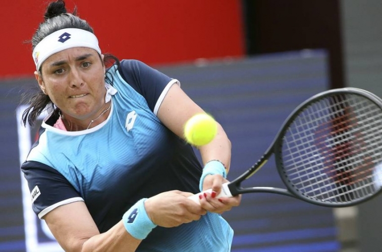 تأهل التونسية /أُنس جابر/ إلى نصف نهائي بطولة ويمبلدون للتنس لأول مرة بتاريخها